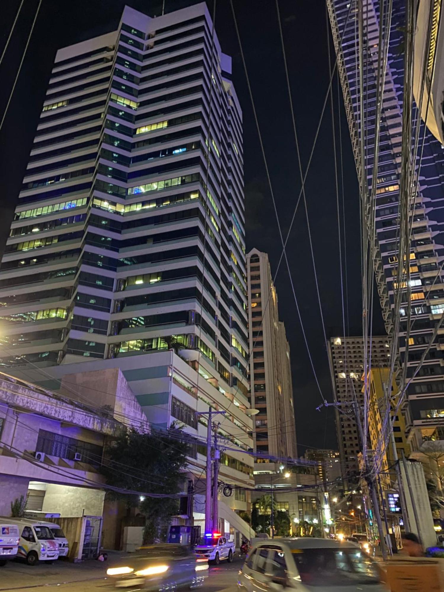 Frost At Air Residences Makati Manila Exteriör bild
